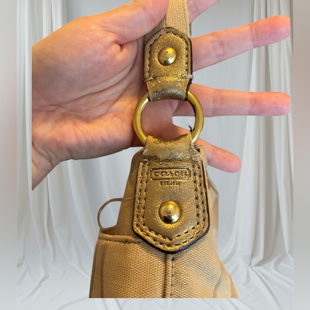 Coach Women’s Crossbody Handbag - Picture 7 of 12